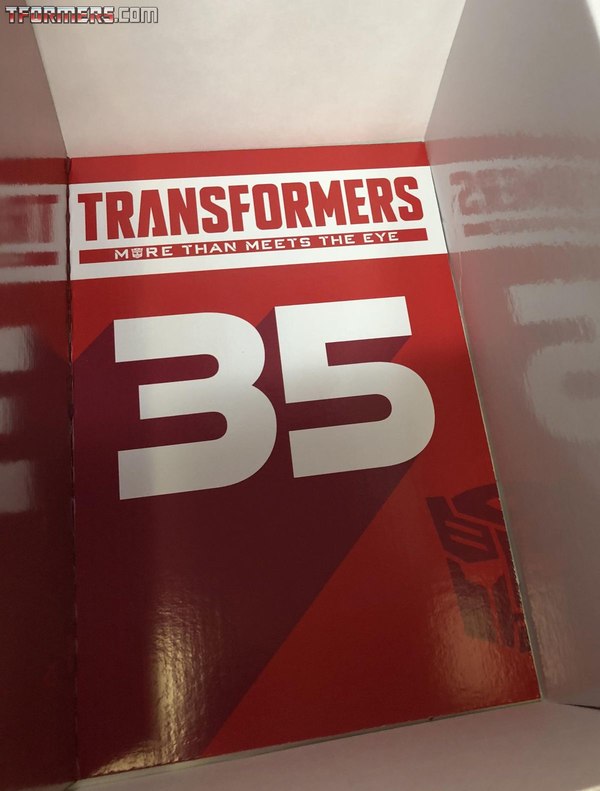 Transformers More Than Meets The Eye 35th Anniversary Retail Exclusives Images And Details  (18 of 21)